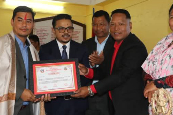 साहित्यकार ‘निरुपम ’ सम्मानित